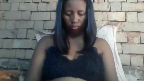 Snapshot of minie4tina chatting on January 3, 2025, 6:44 am Minie4Tina online show from January 3, 2025, 6:44 am