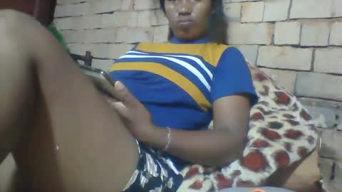 Snapshot of minie4tina chatting on January 13, 2025, 10:58 am Minie4Tina online show from January 13, 2025, 10:58 am