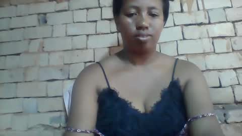 Snapshot of minie4tina chatting on January 21, 2025, 7:26 am Minie4Tina online show from January 21, 2025, 7:26 am