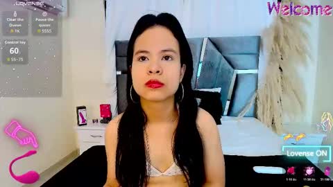 minilove_01 online show from February 26, 2026, 12:04 pm