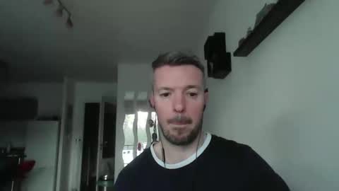 Snapshot of minka28 chatting on March 30, 2026, 5:25 pm minka28 online show from March 30, 2026, 5:25 pm