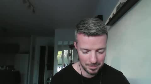 Snapshot of minka28 chatting on April 9, 2026, 5:29 pm minka28 online show from April 9, 2026, 5:29 pm