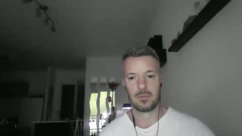 Snapshot of minka28 chatting on April 11, 2026, 5:39 pm minka28 online show from April 11, 2026, 5:39 pm