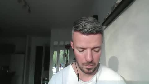 Snapshot of minka28 chatting on April 15, 2026, 5:31 pm minka28 online show from April 15, 2026, 5:31 pm