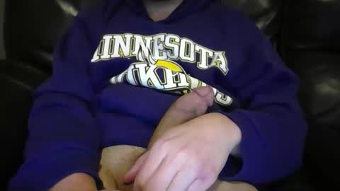 Snapshot of minnesotaguy2525 chatting on January 22, 2025, 12:48 am Minnesota Guy online show from January 22, 2025, 12:48 am