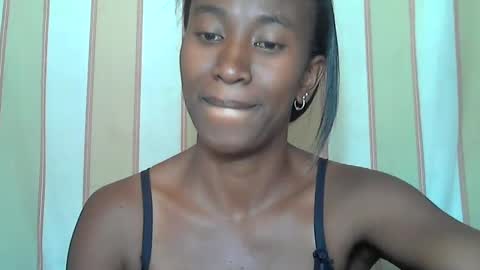 minouch211907 online show from January 2, 2025, 7:12 am