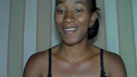 minouch211907 online show from January 7, 2025, 6:14 pm