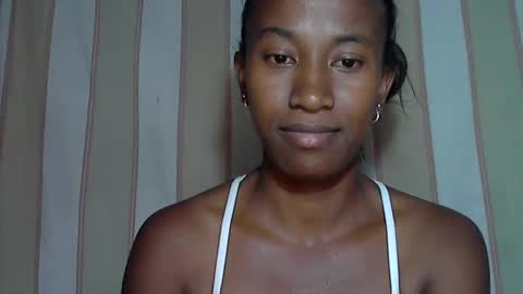 minouch211907 online show from January 30, 2025, 5:06 pm