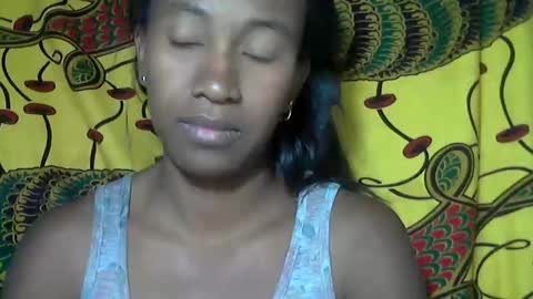 minouch211907 online show from September 24, 2025, 6:11 pm