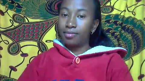 minouch211907 online show from October 2, 2025, 3:13 am