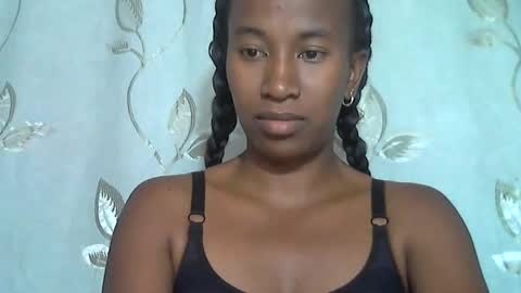 Snapshot of minouch211907 chatting on March 1, 2026, 7:32 am minouch211907 online show from March 1, 2026, 7:32 am