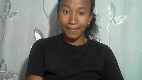 Snapshot of minouch211907 chatting on March 8, 2026, 2:37 am minouch211907 online show from March 8, 2026, 2:37 am