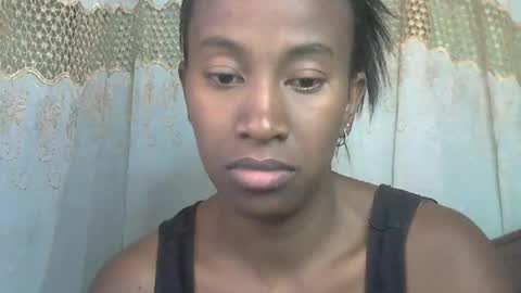 minouch211907 online show from June 6, 2026, 7:46 am