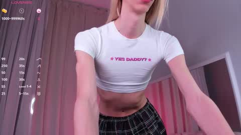 Lianna online show from March 18, 2026, 7:22 am