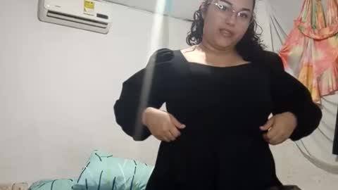 Snapshot of mira_cherry chatting on October 19, 2025, 6:14 am mira_cherry online show from October 19, 2025, 6:14 am