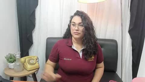 Snapshot of mira_cherry chatting on October 24, 2025, 12:30 am mira_cherry online show from October 24, 2025, 12:30 am
