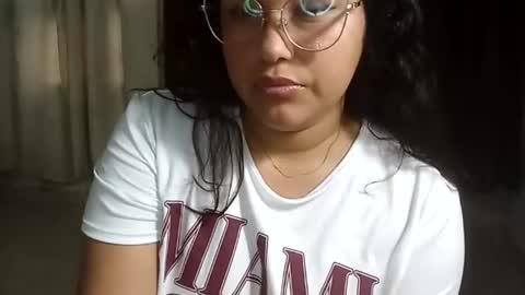 Snapshot of mira_cherry chatting on October 27, 2025, 10:36 pm mira_cherry online show from October 27, 2025, 10:36 pm