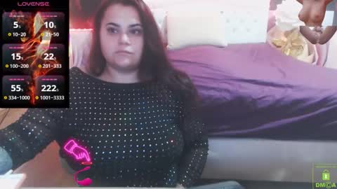 mira_cle_ online show from October 27, 2025, 8:18 am