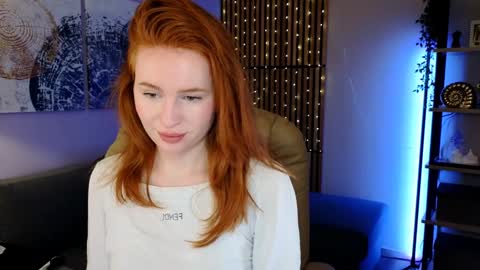 Snapshot of mira_glace chatting on February 3, 2025, 12:47 pm Mira3 online show from February 3, 2025, 12:47 pm