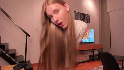 Mira online show from March 6, 2026, 1:35 am