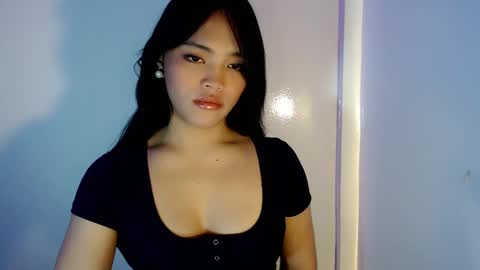 Mira Bella online show from December 6, 2024, 9:35 pm