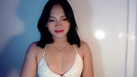 Mira Bella online show from February 23, 2025, 6:34 pm