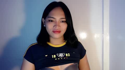 Mira Bella online show from March 1, 2025, 11:04 pm