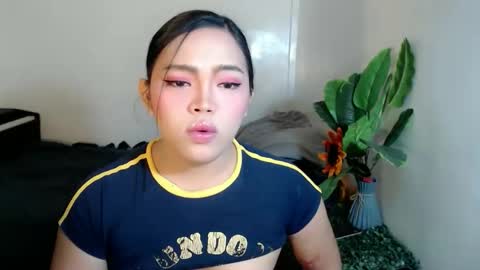 Mira Bella online show from April 22, 2026, 5:21 am