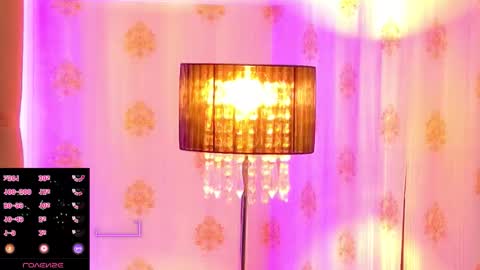 mira_lynxx online show from March 20, 2026, 5:12 am