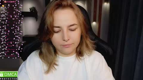 Snapshot of mira_mermayd chatting on September 17, 2025, 10:06 am Mira online show from September 17, 2025, 10:06 am
