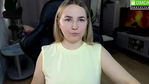 Mira online show from April 26, 2026, 1:47 am