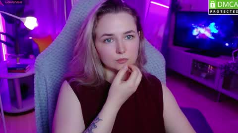 Snapshot of mira_mermayd chatting on May 15, 2026, 11:12 pm Mira online show from May 15, 2026, 11:12 pm