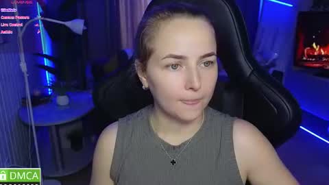 Snapshot of mira_mermayd chatting on August 2, 2026, 1:04 am Mira online show from August 2, 2026, 1:04 am