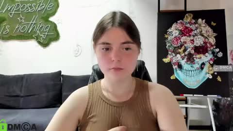 miraa_bloom online show from May 7, 2026, 2:00 pm