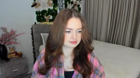 Emma online show from December 17, 2024, 4:11 pm