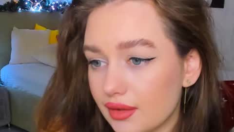 Emma online show from December 20, 2024, 8:12 pm
