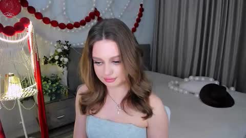 Snapshot of miraclecurly chatting on March 27, 2026, 7:24 pm Emma online show from March 27, 2026, 7:24 pm