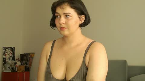 Meera online show from June 7, 2026, 7:45 am