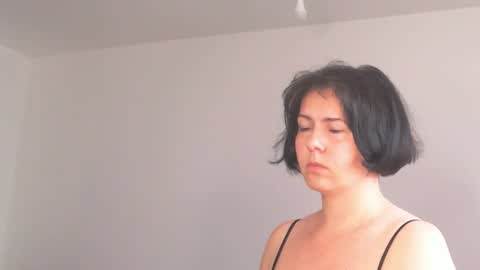 Meera online show from June 15, 2026, 5:42 am