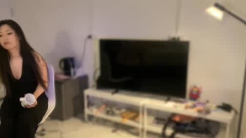 mirafloat online show from December 17, 2025, 9:48 am