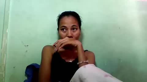 Snapshot of mirah881 chatting on May 16, 2026, 5:48 am mirah881 online show from May 16, 2026, 5:48 am
