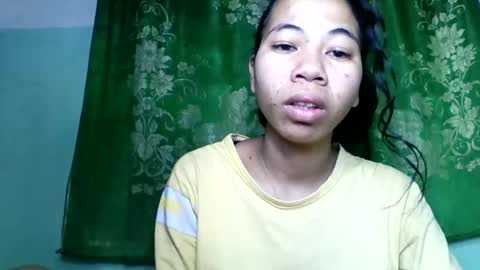Snapshot of mirah881 chatting on June 13, 2026, 5:05 am mirah881 online show from June 13, 2026, 5:05 am