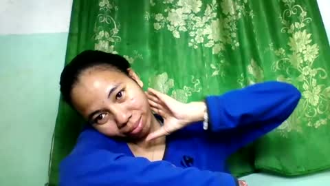 Snapshot of mirah881 chatting on June 16, 2026, 6:05 am mirah881 online show from June 16, 2026, 6:05 am