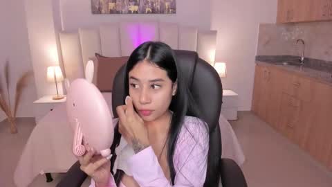 Snapshot of miranda_crawfor chatting on September 21, 2025, 12:07 pm miranda_crawfor online show from September 21, 2025, 12:07 pm