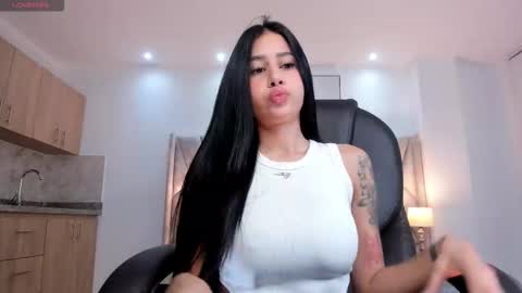 Snapshot of miranda_crawfor chatting on October 21, 2025, 12:06 pm miranda_crawfor online show from October 21, 2025, 12:06 pm