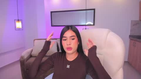 miranda_crawfor online show from May 16, 2026, 12:59 pm