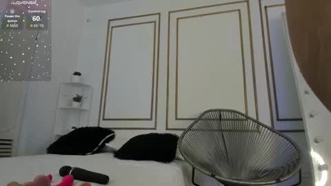 Miranda online show from November 4, 2025, 12:37 pm