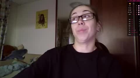 Snapshot of miranda_wish chatting on September 23, 2025, 5:16 pm MIRANDA online show from September 23, 2025, 5:16 pm