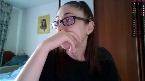 Snapshot of miranda_wish chatting on September 27, 2025, 5:23 am MIRANDA online show from September 27, 2025, 5:23 am