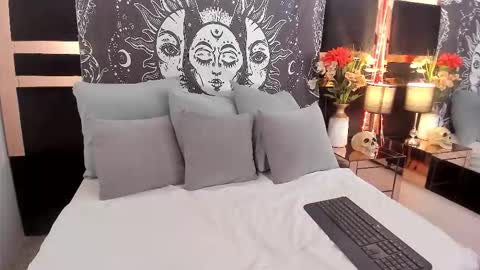 Miranda  online show from January 5, 2026, 5:27 pm